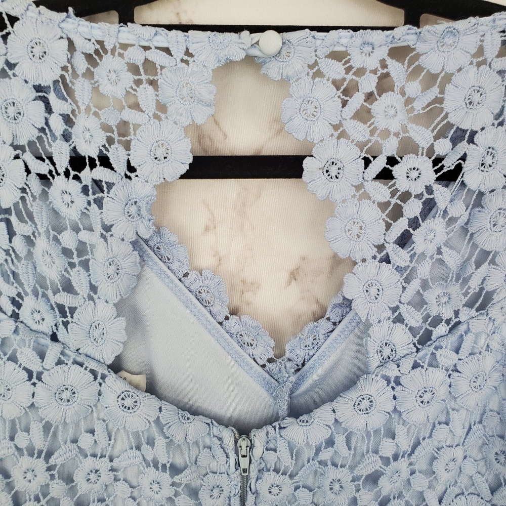 B. DARLIN Blue Flower Lace Mini Dress Sleeveless 9 - Picture 6 of 9